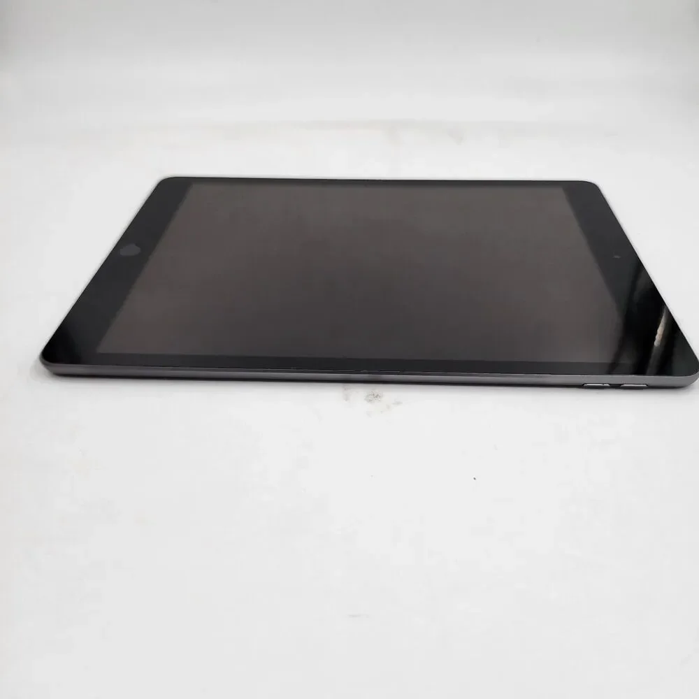 Apple - iPad 10.2 Inch (7th Generation) with Wi-Fi - 32GB - Space Gray - Picture 7 of 15
